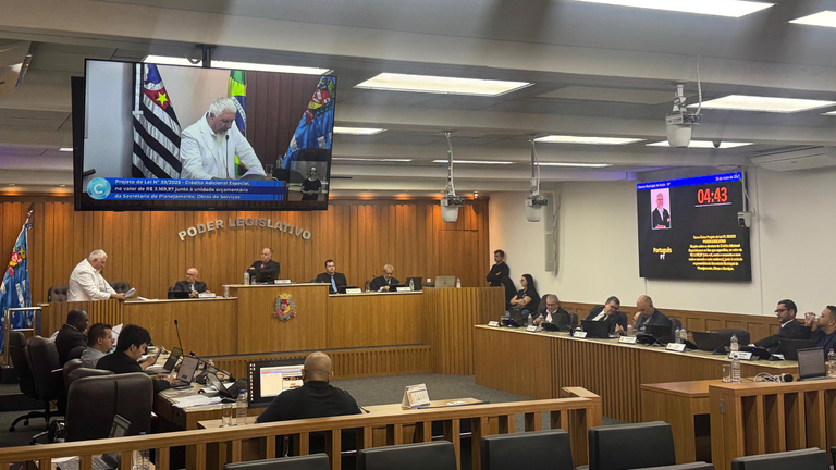 17ª sessão ordinária tem um projeto retirado e dois adiamentos 17ª sessão ordinária tem um projeto retirado e dois adiamentos