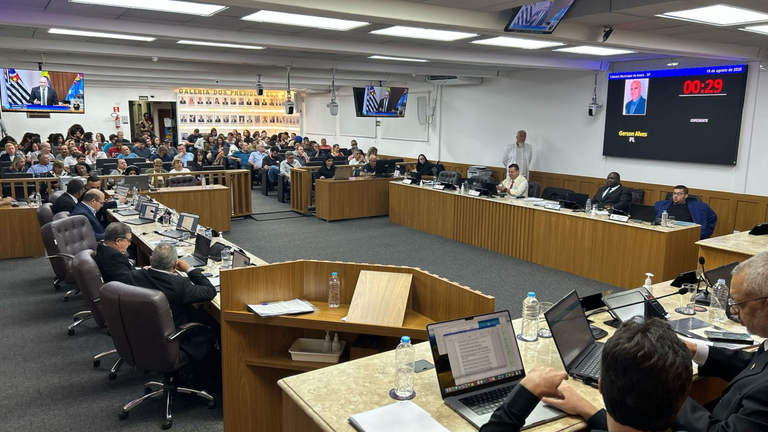 A Sessão é aberta ao público e acontecerá na segunda-feira, 3, às 18h