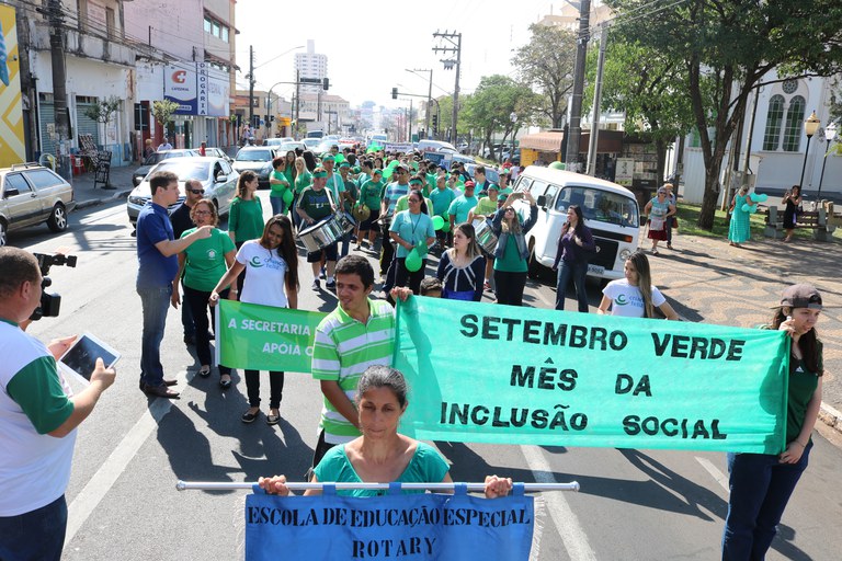 3ª Caminhada da Inclusão promove grande mobilização na Rui Barbosa 3ª Caminhada da Inclusão promove grande mobilização na Rui Barbosa
