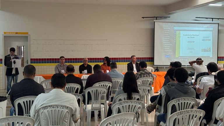 4ª Conferência das Cidades é realizada em Assis com participação de vereadores 4ª Conferência das Cidades é realizada em Assis com participação de vereadores