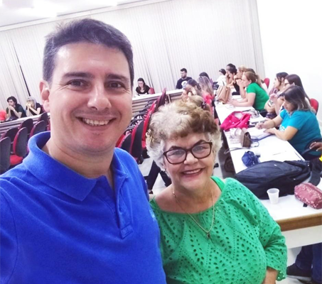 Alexandre Cachorrão comemora a inclusão do "Projeto Jovem Empreendedor" nas escolas Alexandre Cachorrão comemora a inclusão do "Projeto Jovem Empreendedor" nas escolas