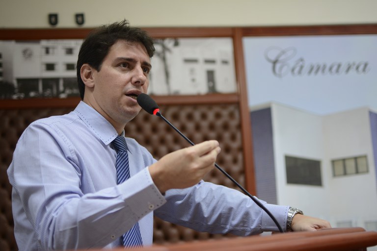 Alexandre Cachorrão comemora melhorias na Rua Sebastião da Silva Leite Alexandre Cachorrão comemora melhorias na Rua Sebastião da Silva Leite