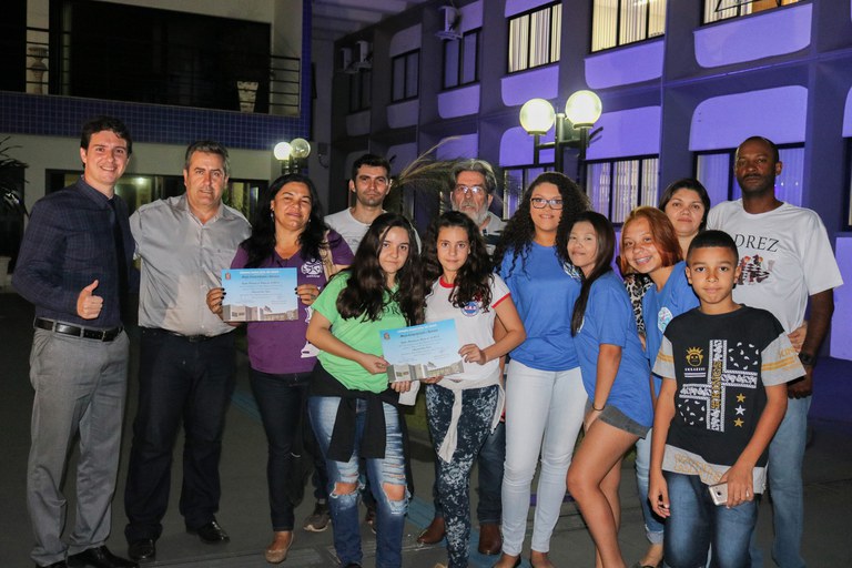 Alexandre Cachorrão homenageia Equipes de Xadrez Alexandre Cachorrão homenageia Equipes de Xadrez
