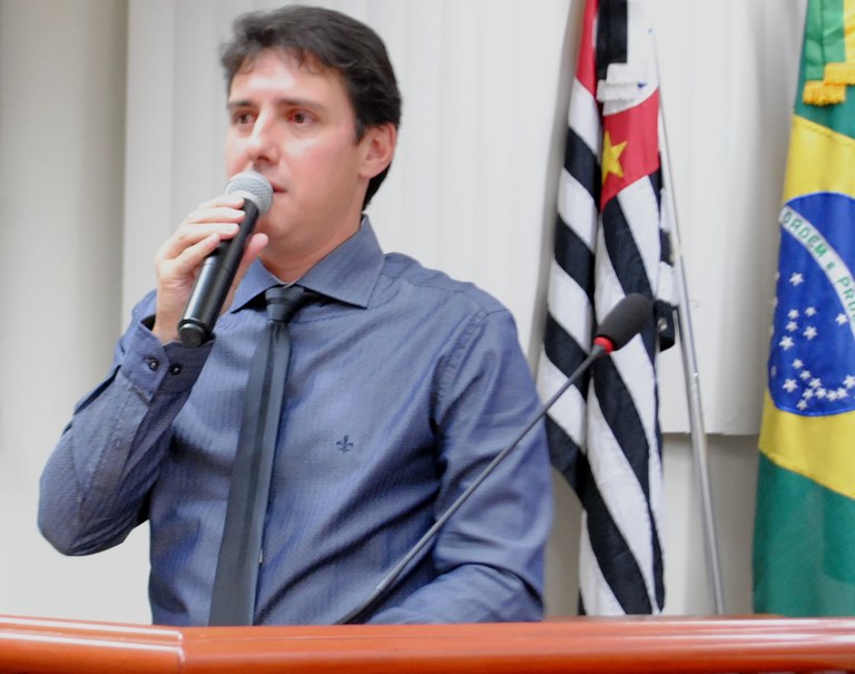 Alexandre Cachorrão parabeniza os Ferroviários