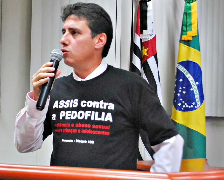 Alexandre Cachorrão trabalha firme contra a Pedofilia em Assis Alexandre Cachorrão trabalha firme contra a Pedofilia em Assis