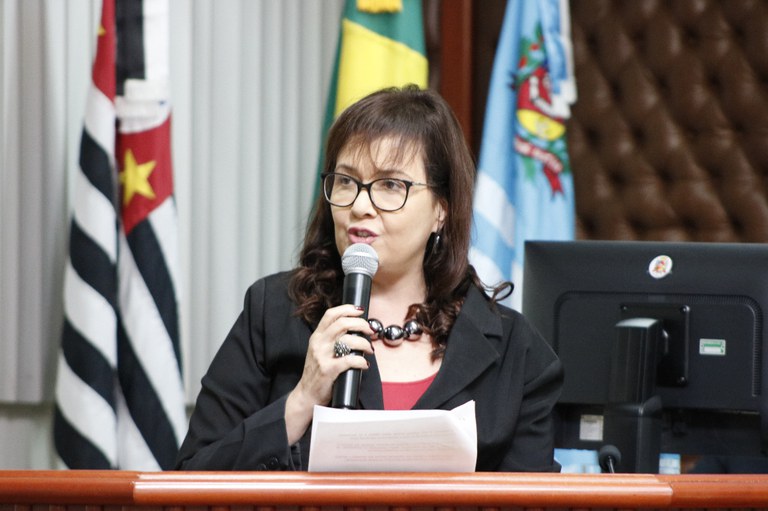 Aprovado Projeto de Lei de autoria da Professora Dedé que institui o “Dia Municipal de Combate ao Racismo” Aprovado Projeto de Lei de autoria da Professora Dedé que institui o “Dia Municipal de Combate ao Racismo”