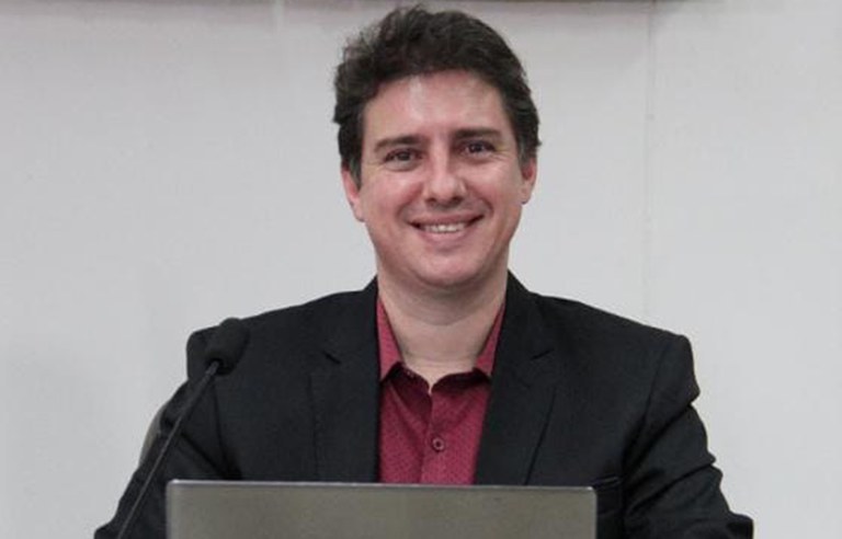 Aprovado o projeto do Alexandre Cachorrão que cria o programa “Agosto Dourado” em prol o aleitamento materno Aprovado o projeto do Alexandre Cachorrão que cria o programa “Agosto Dourado” em prol o aleitamento materno