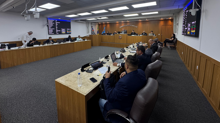 Câmara tem cinco projetos aprovados e um adiamento por três sessões