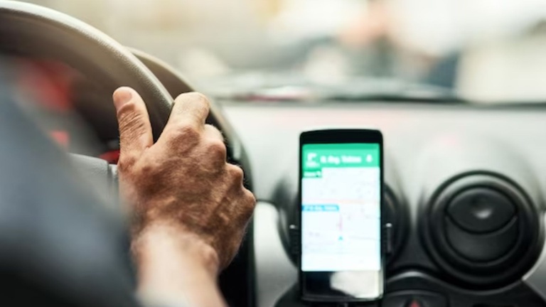 Câmara aprova lei que define regras para embarque e desembarque de motoristas de aplicativo em Assis