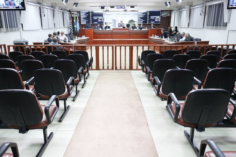 Câmara aprova o "REFIS" Câmara aprova o "REFIS"