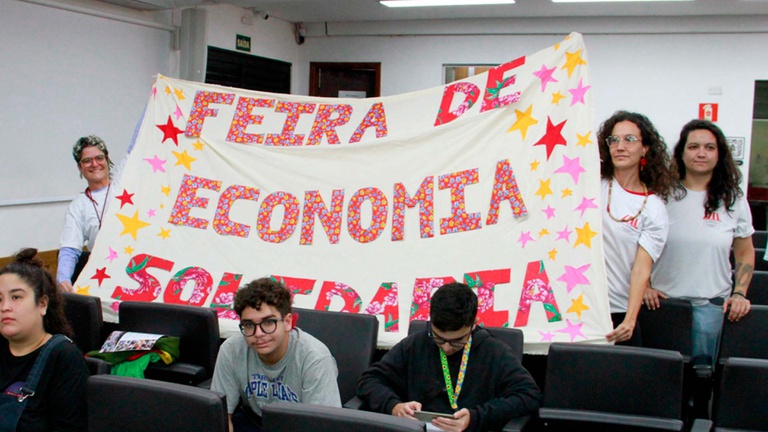 Proposta também estabelece a realização anual da Feira de Economia Solidária em dezembro, com atividades de comercialização, cultura, formação e acessibilidade