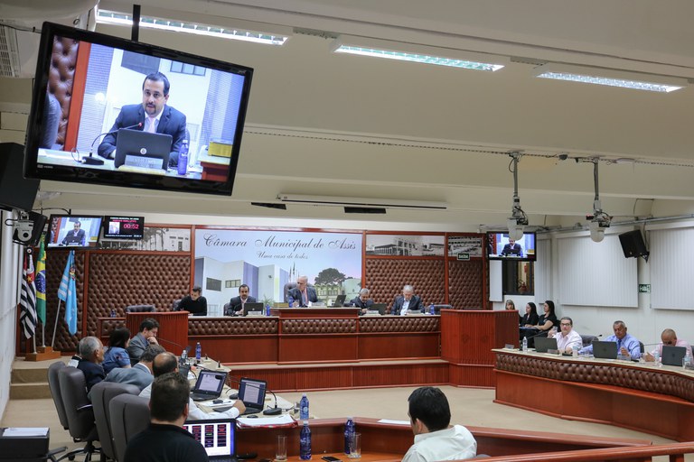 Câmara aprova projetos de doação de terreno e parcelamento da dívida com o AssisPrev Câmara aprova projetos de doação de terreno e parcelamento da dívida com o AssisPrev