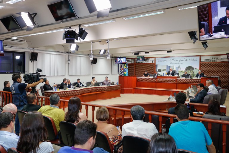 Câmara autoriza o poder executivo a conceder áreas no CDA II Câmara autoriza o poder executivo a conceder áreas no CDA II