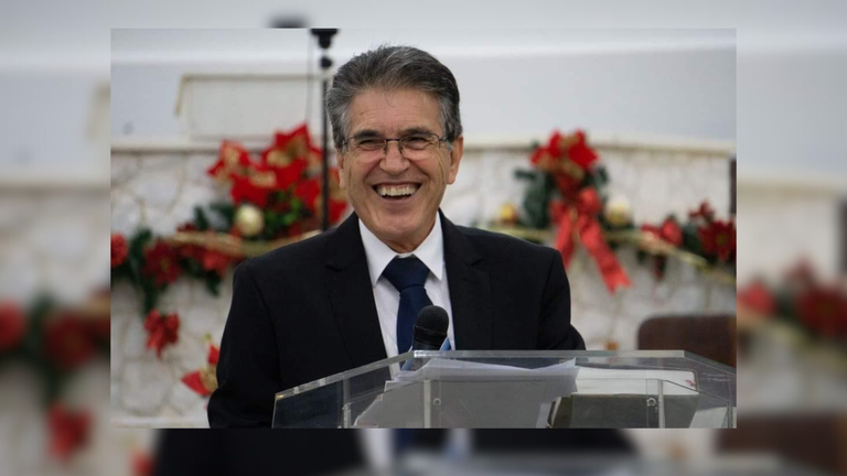 Câmara de Assis realiza sessão solene em homenagem ao Reverendo Osmar Menezes Pires Câmara de Assis realiza sessão solene em homenagem ao Reverendo Osmar Menezes Pires