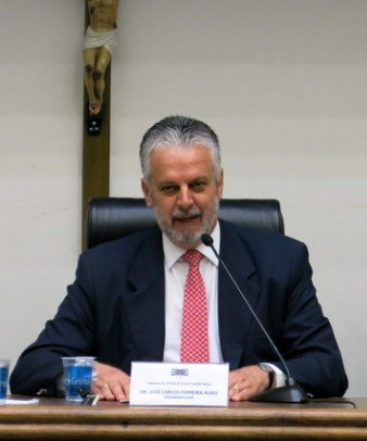 Câmara entrega Título de Cidadão Assisense ao desembargador do Tribunal de Justiça de São Paulo Câmara entrega Título de Cidadão Assisense ao desembargador do Tribunal de Justiça de São Paulo