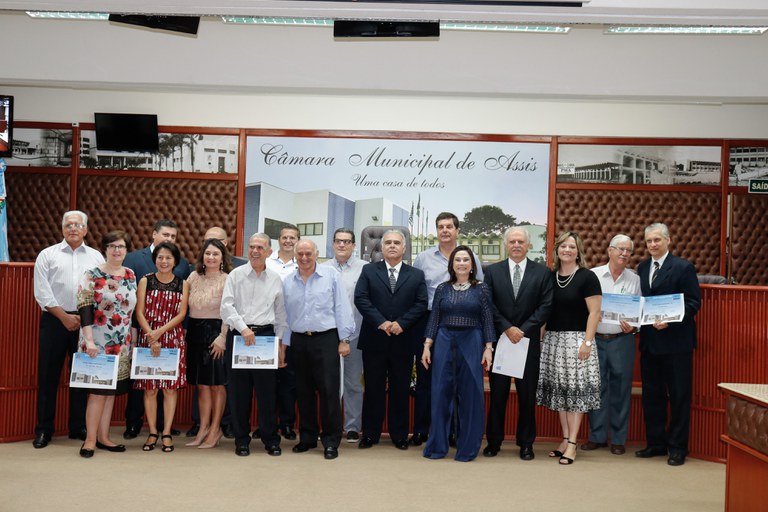 Câmara faz homenagem aos cirurgiões dentistas que se destacaram em 2017 Câmara faz homenagem aos cirurgiões dentistas que se destacaram em 2017