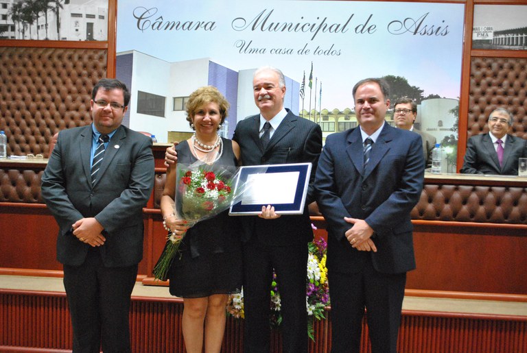 Câmara homenageia empresário Ralfo Mattioli com “Título de Cidadão Assissense” Câmara homenageia empresário Ralfo Mattioli com “Título de Cidadão Assissense”