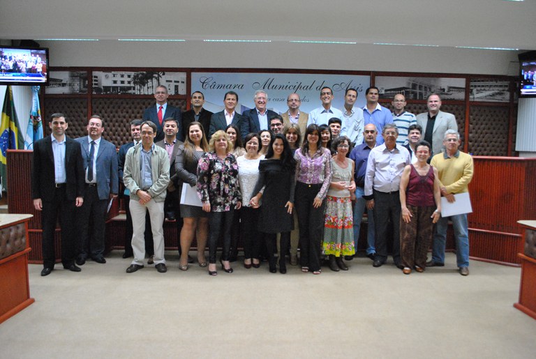 Câmara homenageia Oficiais de Justiça com Sessão Solene Câmara homenageia Oficiais de Justiça com Sessão Solene