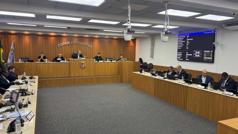 Câmara Municipal de Assis realiza 13ª Sessão Ordinária nesta segunda-feira com sete projetos em pauta Câmara Municipal de Assis realiza 13ª Sessão Ordinária nesta segunda-feira com sete projetos em pauta