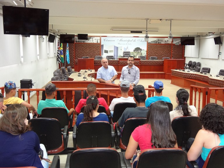 Câmara Municipal recebe visita do Nosso Lar Câmara Municipal recebe visita do Nosso Lar