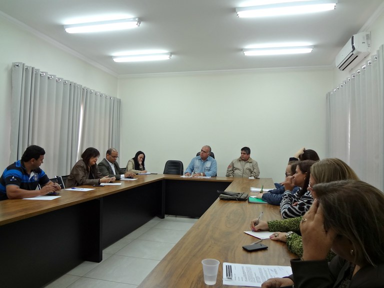 Câmara recebe gestores da UPA e da saúde municipal para falar sobre o atendimento na unidade Câmara recebe gestores da UPA e da saúde municipal para falar sobre o atendimento na unidade