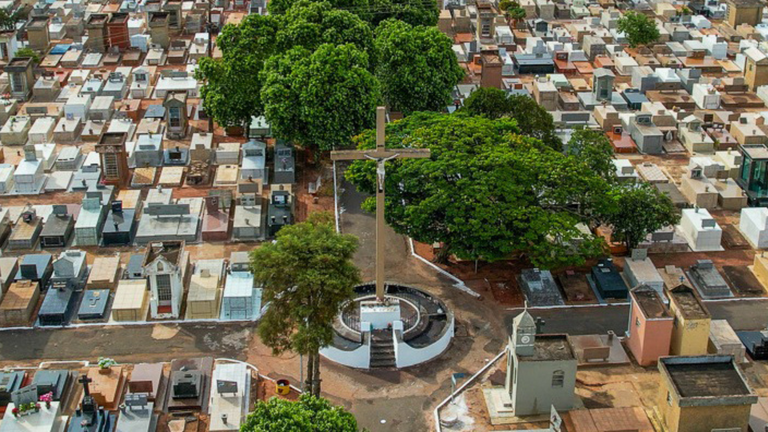 Requerimento busca informações sobre estrutura física, manutenção, custos, receitas e planejamento para garantir a continuidade adequada dos serviços prestados à população