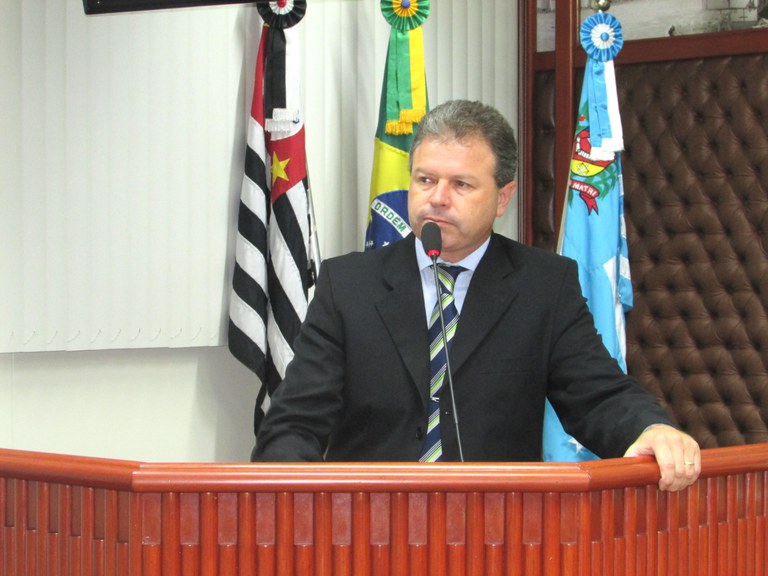 Célio Diniz requer a possibilidade de inversão de sentido das ruas Marechal Deodoro e Rangel Pestana Célio Diniz requer a possibilidade de inversão de sentido das ruas Marechal Deodoro e Rangel Pestana