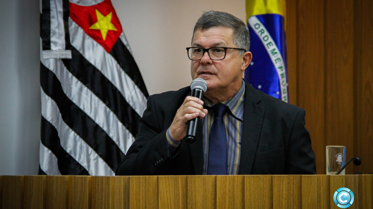 Com SUS sobrecarregado, Gordinho da Farmácia pede atenção ao futuro atendimento 24h na Unidade Maria Isabel Com SUS sobrecarregado, Gordinho da Farmácia pede atenção ao futuro atendimento 24h na Unidade Maria Isabel