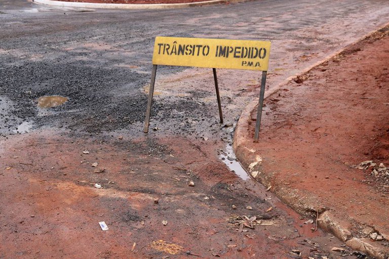 Comissão Permanente do Meio Ambiente da Câmara pede interdição parcial da ponte da Av. Otto Ribeiro Comissão Permanente do Meio Ambiente da Câmara pede interdição parcial da ponte da Av. Otto Ribeiro