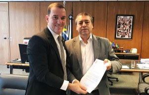 Deputado assisense intervém junto ao Ministério do Trabalho para impedir fechamento do posto em Assis Deputado assisense intervém junto ao Ministério do Trabalho para impedir fechamento do posto em Assis