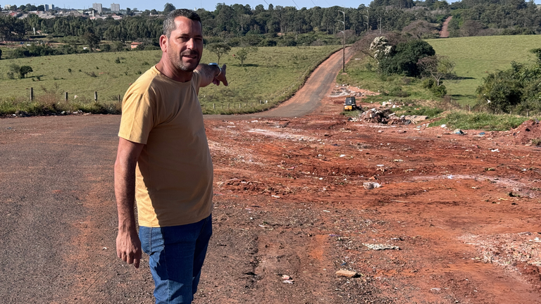 Descarte irregular de lixo preocupa moradores nos bairros Nova Assis e Parque Colinas Descarte irregular de lixo preocupa moradores nos bairros Nova Assis e Parque Colinas
