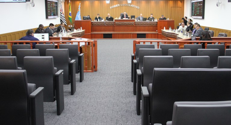Legislativo vota oito projetos na segunda-feira Legislativo vota oito projetos na segunda-feira
