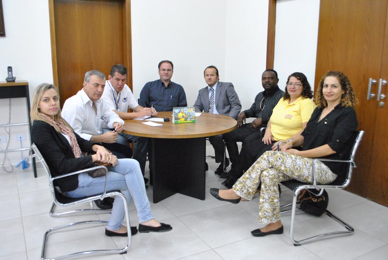 Mattioli recebe Auto Escolas na câmara Mattioli recebe Auto Escolas na câmara