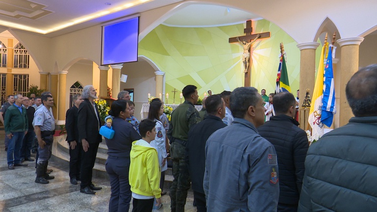 Missa da ‘Páscoa aos Militares’ homenageia profissionais do setor Missa da ‘Páscoa aos Militares’ homenageia profissionais do setor
