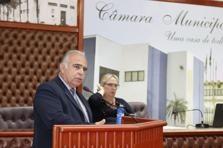 Monsenhor José Carlos D’Angelo dá nome à Rua do Residencial Veneza Monsenhor José Carlos D’Angelo dá nome à Rua do Residencial Veneza