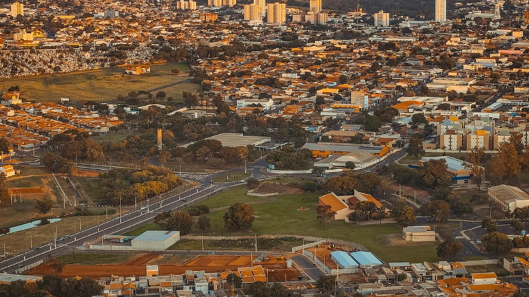 Pedido de vista adia votação do Projeto de Lei sobre isenção do IPTU em Assis Pedido de vista adia votação do Projeto de Lei sobre isenção do IPTU em Assis