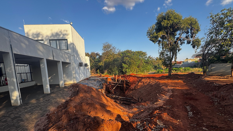 Prefeitura e Câmara iniciam obras de drenagem que beneficiarão toda a cidade de Assis Prefeitura e Câmara iniciam obras de drenagem que beneficiarão toda a cidade de Assis
