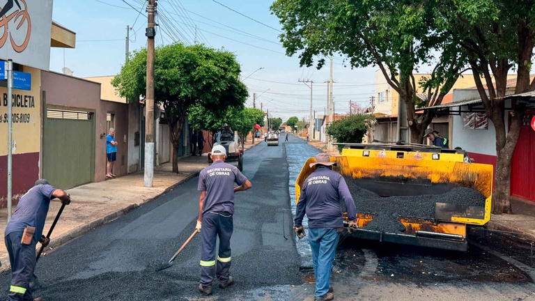 Obra busca melhorar mobilidade e segurança de pedestres e veículos na região