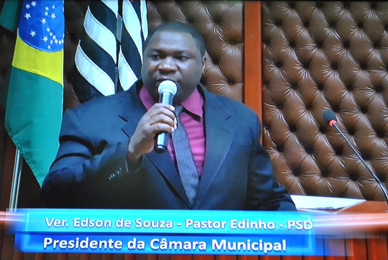 Presidente comunica mudança da Sessão na próxima semana depois das eleições Presidente comunica mudança da Sessão na próxima semana depois das eleições