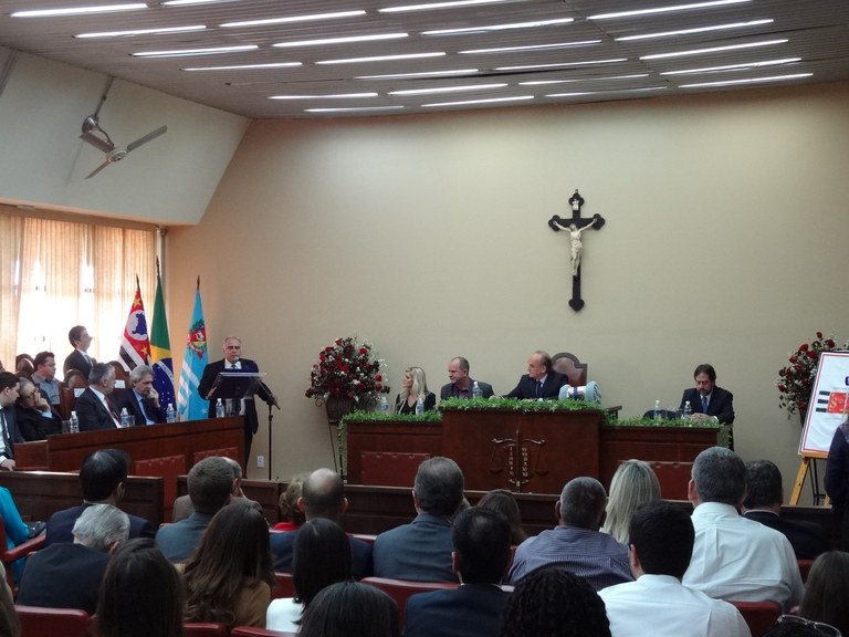 Presidente e Juiz assessor chefe do Tribunal de Justiça do Estado de São Paulo recebem Título de Cidadãos Assisenses da Câmara Presidente e Juiz assessor chefe do Tribunal de Justiça do Estado de São Paulo recebem Título de Cidadãos Assisenses da Câmara