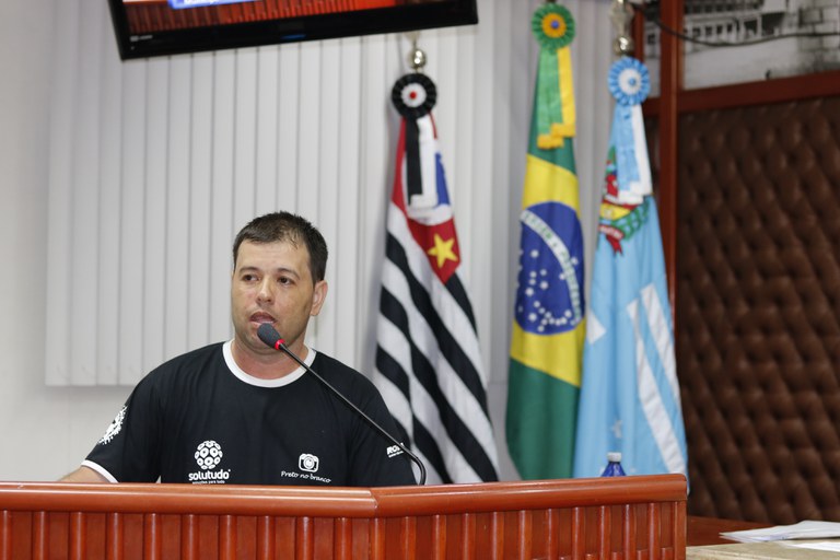 Projeto de fotografia solidária é apresentado aos vereadores Projeto de fotografia solidária é apresentado aos vereadores