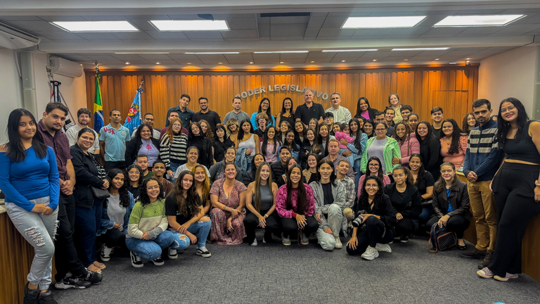 Projeto "Etec na Câmara" chega à 8ª edição e aproxima jovens do Poder Legislativo Projeto "Etec na Câmara" chega à 8ª edição e aproxima jovens do Poder Legislativo