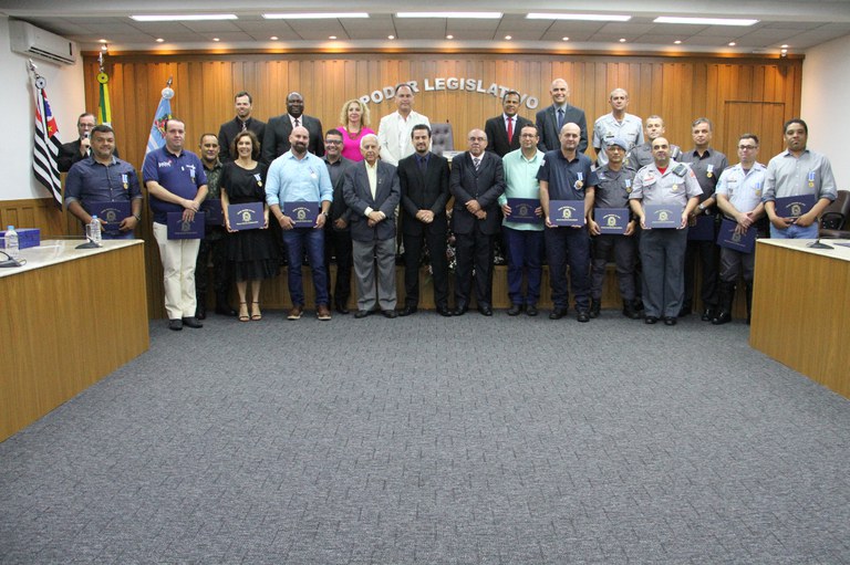 Reconhecimento: Em sua segunda edição Câmara entrega Medalha Legislativa do Mérito Assisense Reconhecimento: Em sua segunda edição Câmara entrega Medalha Legislativa do Mérito Assisense