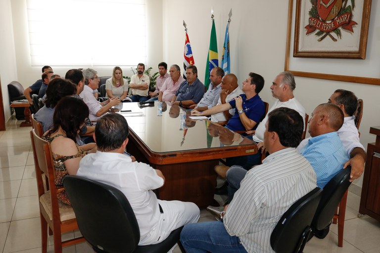 Reunião com a SABESP preocupou os vereadores Reunião com a SABESP preocupou os vereadores