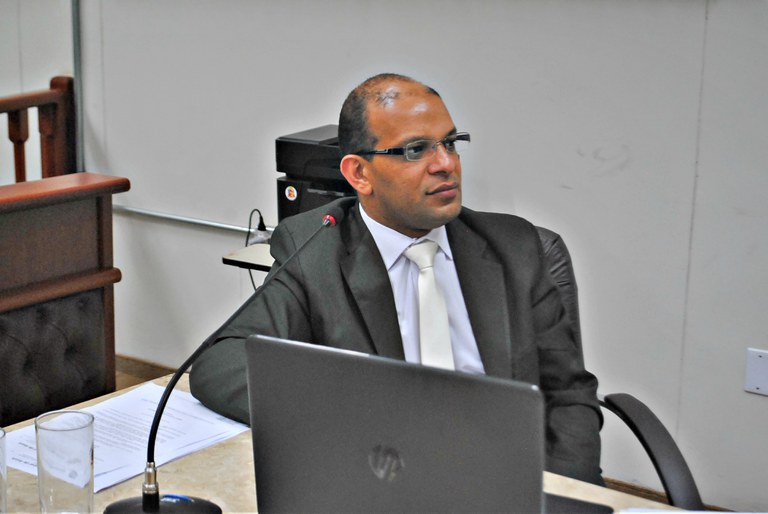 Roque Vinícius debate sobre a saúde pública de Assis Roque Vinícius debate sobre a saúde pública de Assis