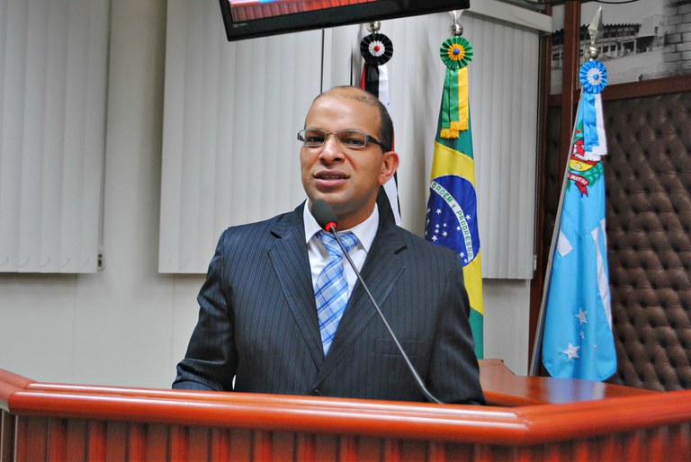 Roque Vinícius diz que Assis está atrasada em relação ao prontuário eletrônico Roque Vinícius diz que Assis está atrasada em relação ao prontuário eletrônico