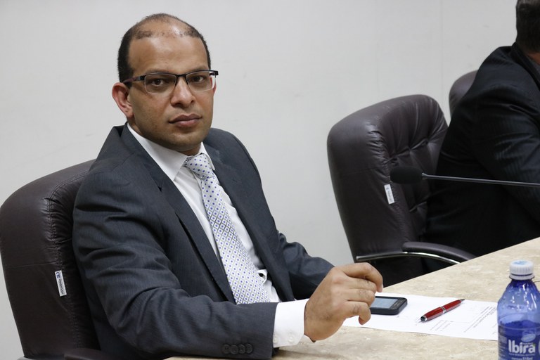 Roque Vinícius sugere instalação de rotatória próximo ao CAMA Roque Vinícius sugere instalação de rotatória próximo ao CAMA