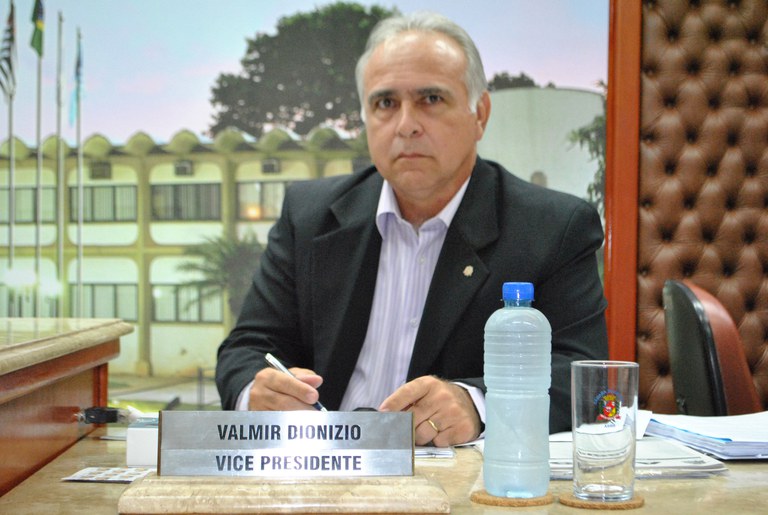 Sargento Valmir pede melhorias no serviço de Fisioterapia. Sargento Valmir pede melhorias no serviço de Fisioterapia.