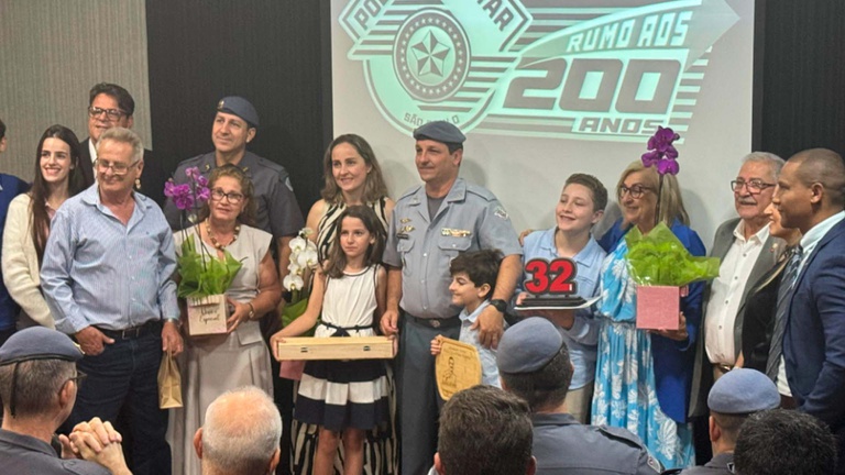 Tenente-Coronel Thomassian se despede do 32º BPM/I em Assis Tenente-Coronel Thomassian se despede do 32º BPM/I em Assis