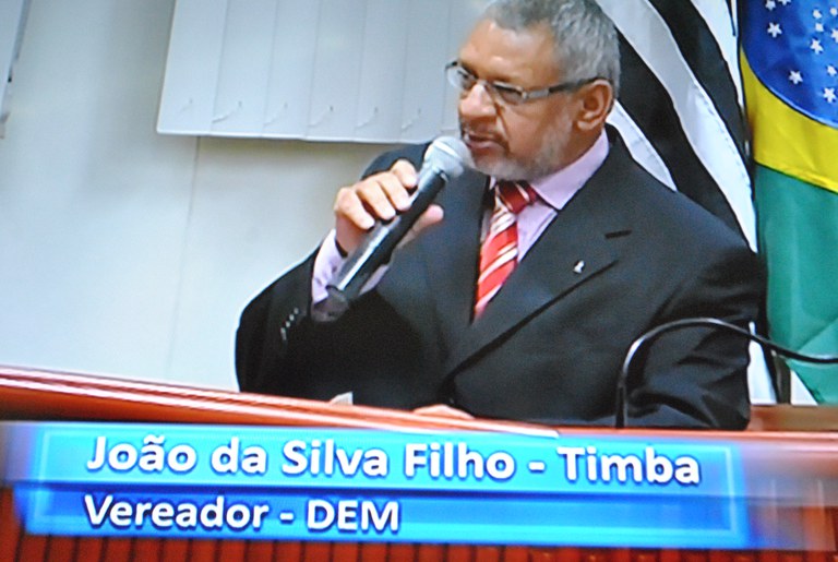 Timba ajuda empresário que quer adotar praça Timba ajuda empresário que quer adotar praça